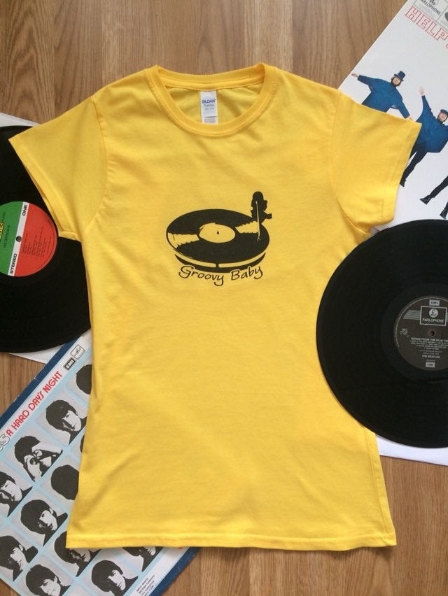 Record Player Turntable Top (Groovy Baby Black) Wax Disc DJ Funky Women&#39;s Softstyle Tee