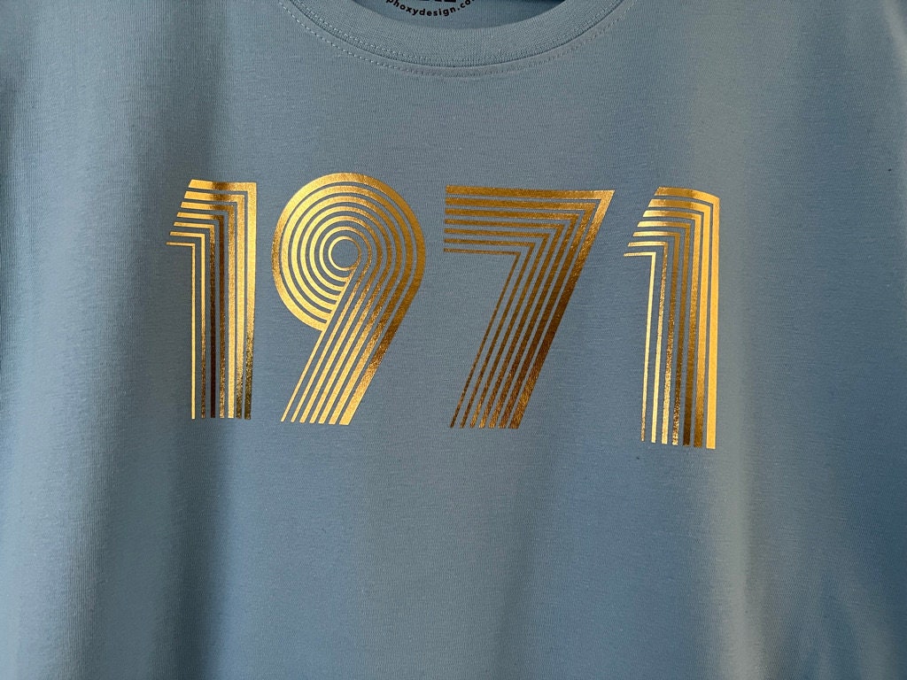 1971 T Shirt Metallic Gold or Silver Foil, 51st Birthday Gift T-Shirt in Retro & Vintage 70s style, MCMLXXI Fiftieth Unisex Tee Shirt Top